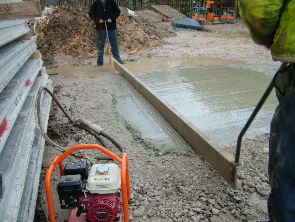 Concrete Hand Tamper Hirelink UK (Midlands) Ltd